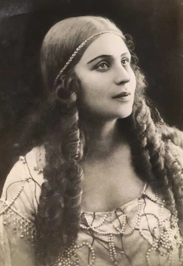 Arus Voskanyan fotoğrafı
