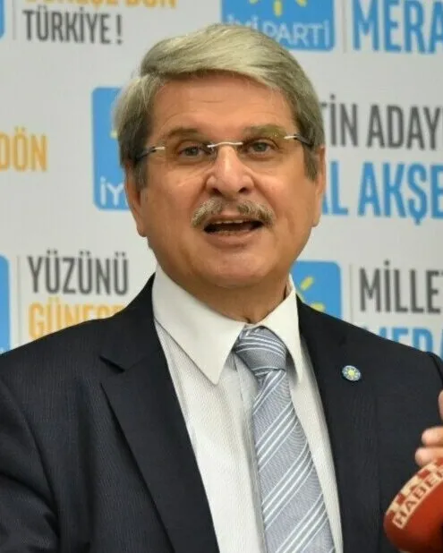 Aytun Çıray fotoğrafı