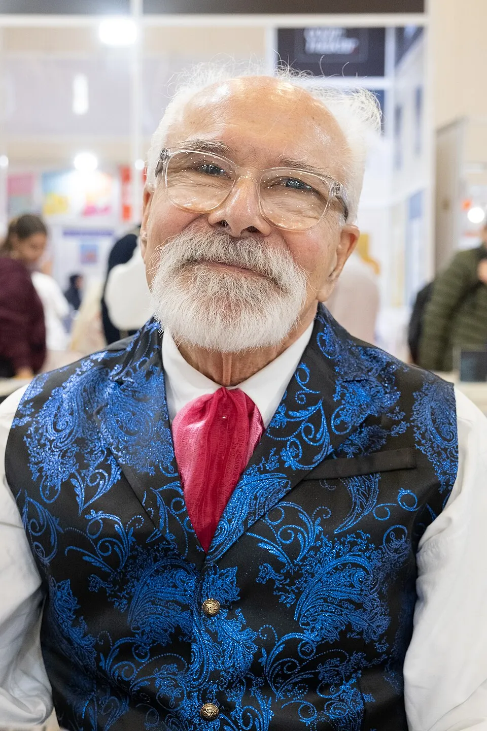 Emre Kongar fotoğrafı