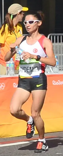 Esma Aydemir fotoğrafı