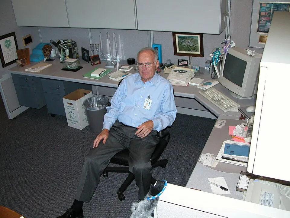 Gordon Earle Moore fotoğrafı