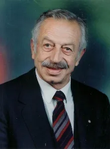 Haluk Nurbaki fotoğrafı