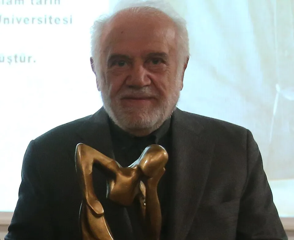 İhsan Süreyya Sırma fotoğrafı