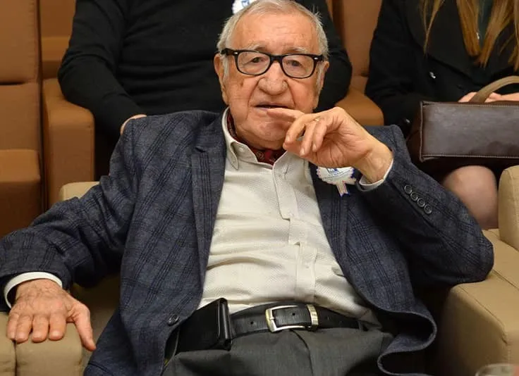 Oktay Güvemli fotoğrafı