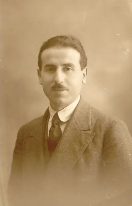 Şefik Hüsnü fotoğrafı