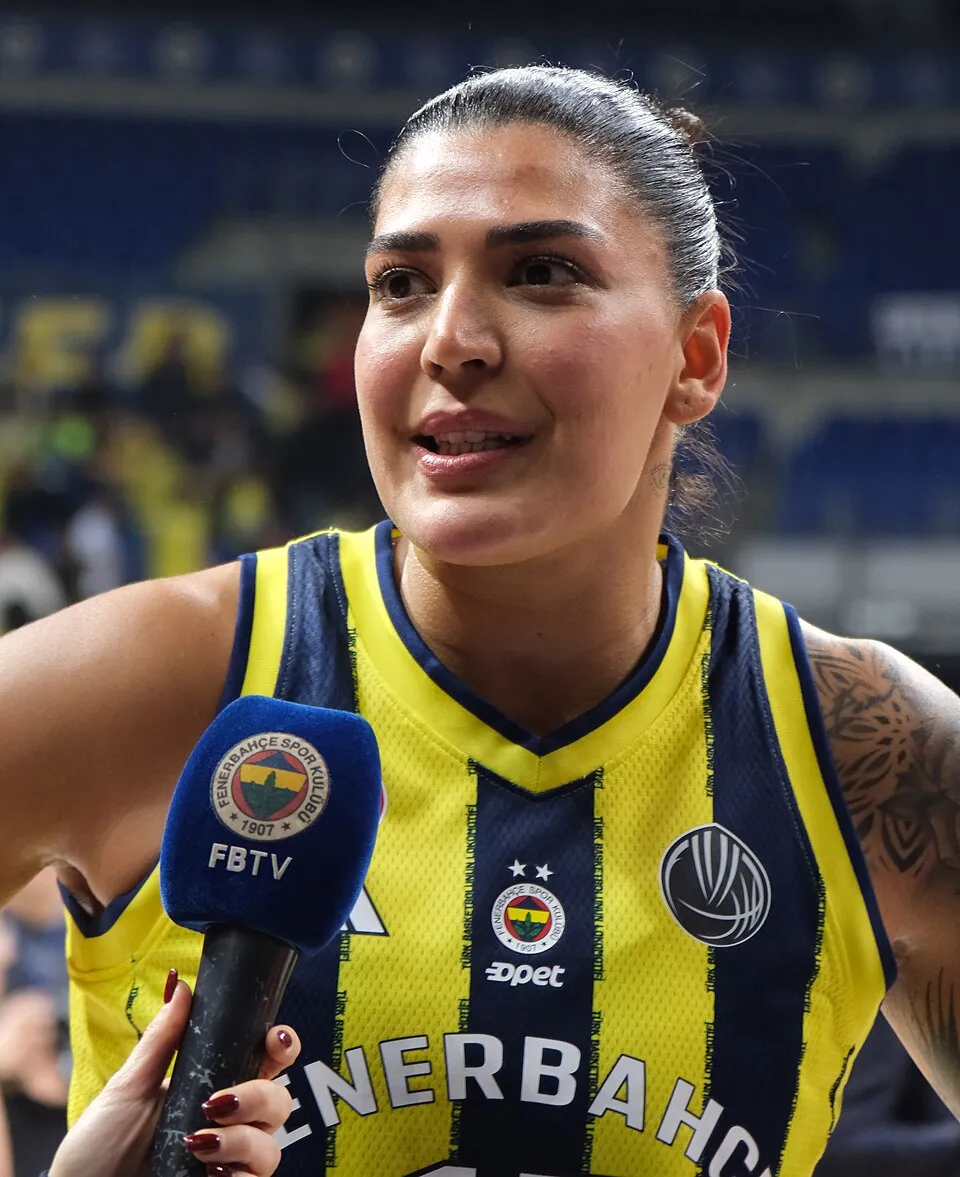 Tilbe Şenyürek fotoğrafı
