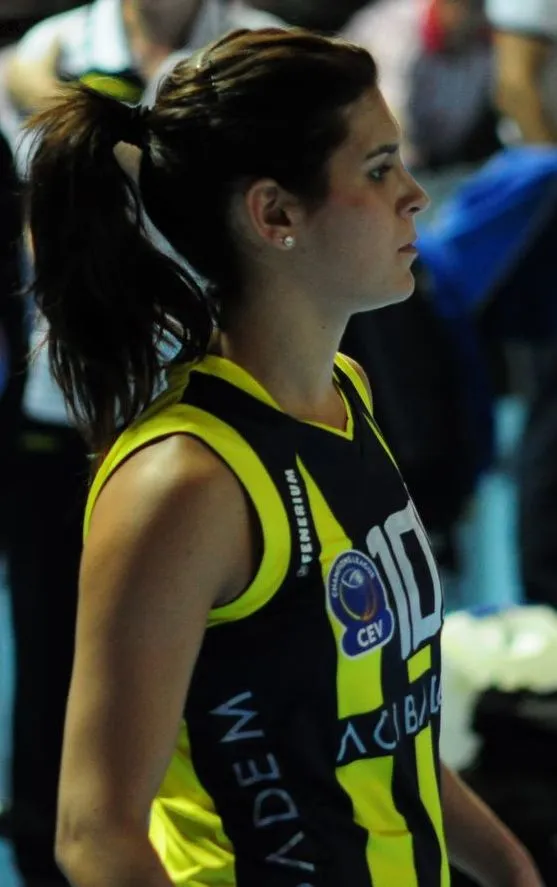 Yağmur Koçyiğit fotoğrafı
