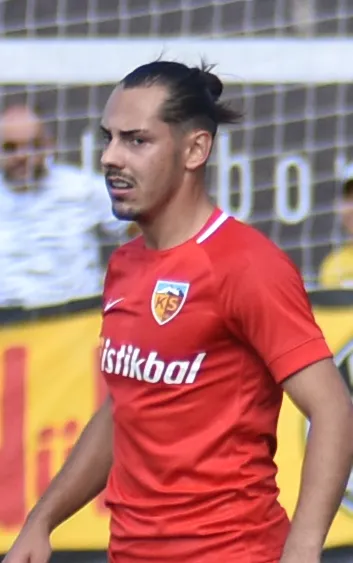 Yasir Subaşı fotoğrafı