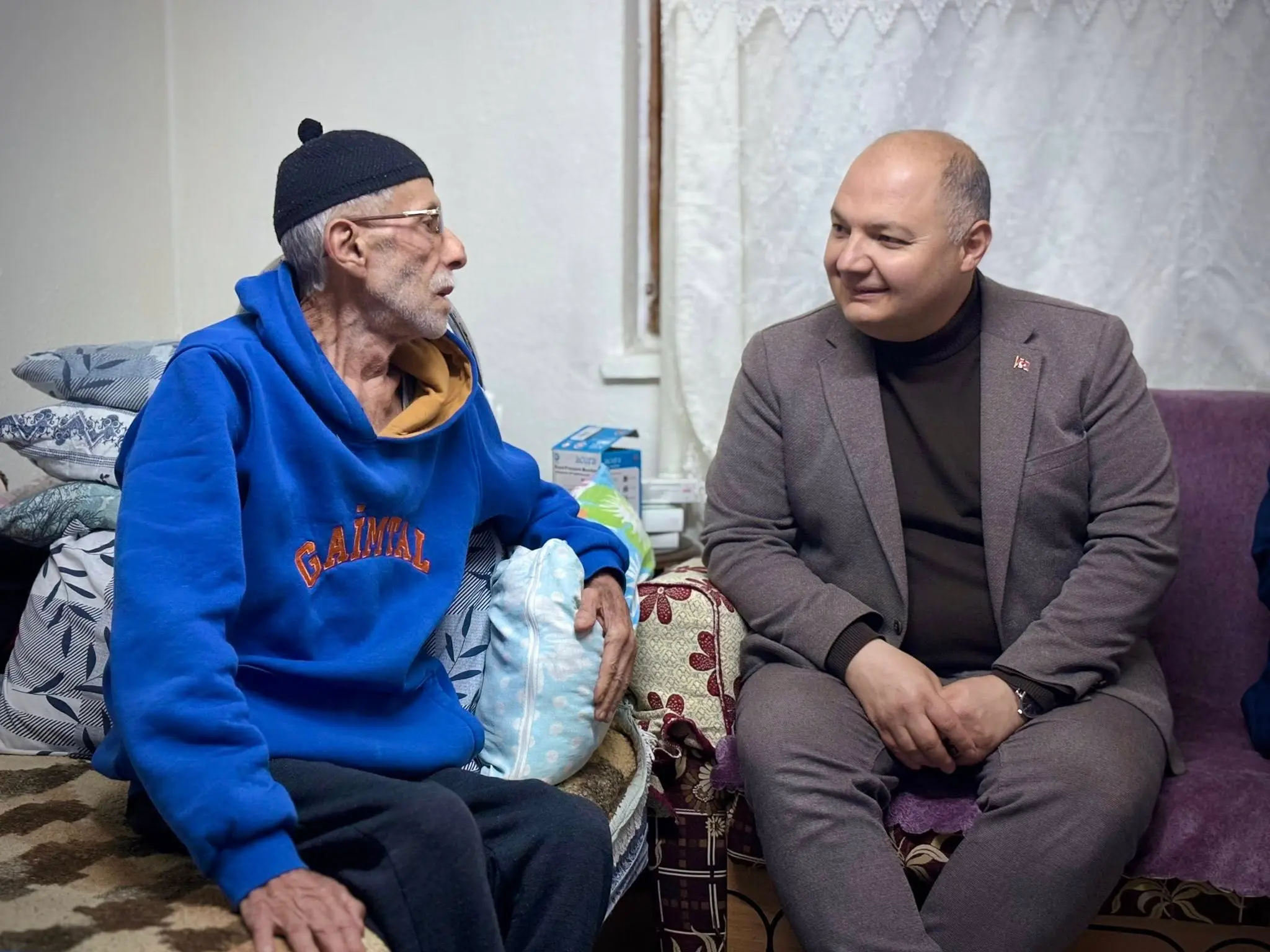 İbrahim Sertbaş'tan Önceki Dönem Muhtarlarına Ziyaret: "Büyüklerimizin Duası En Büyük Sermayemizdir" - Gündem - Gölhisar - Burdur