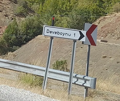 Köyün girişinden bir görünüm