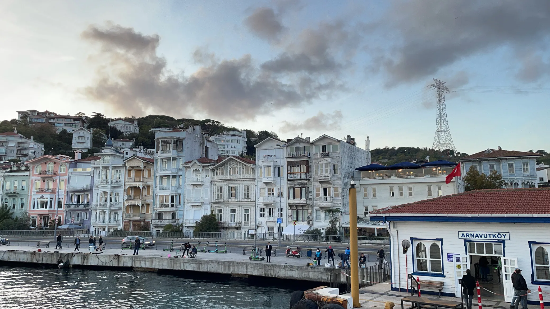 Arnavutköy İskelesi