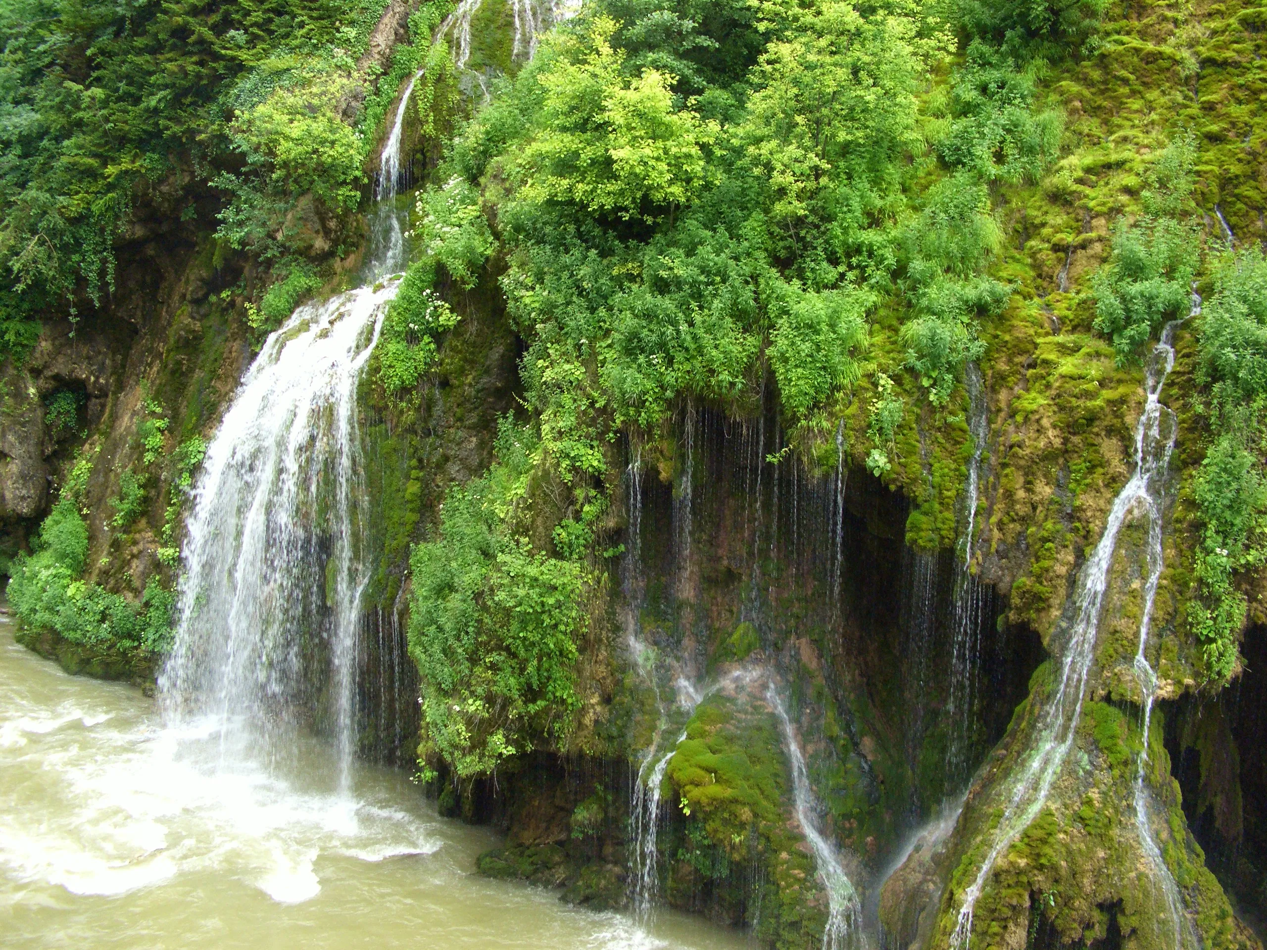 Aksu deresi