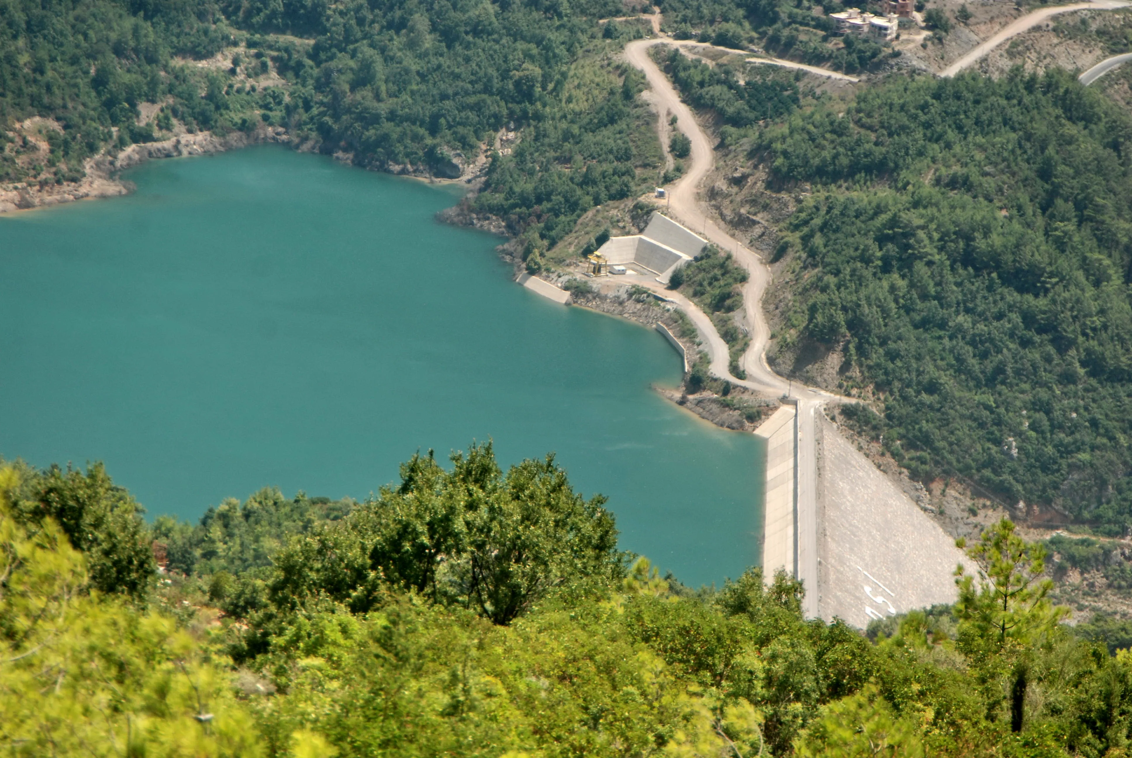 Barajın havadan görünümü (Temmuz 2010)