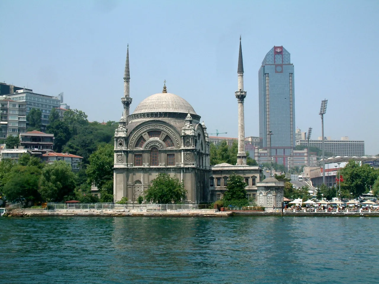 Dolmabahçe Camii