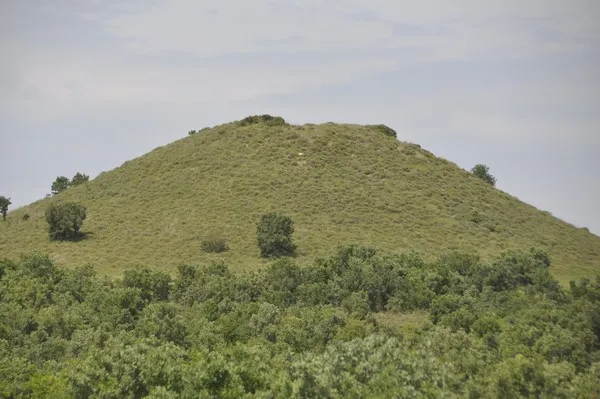 Üvecik Tepe tümülüsü
