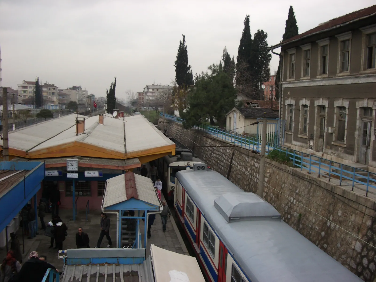 Eski istasyon, 2004