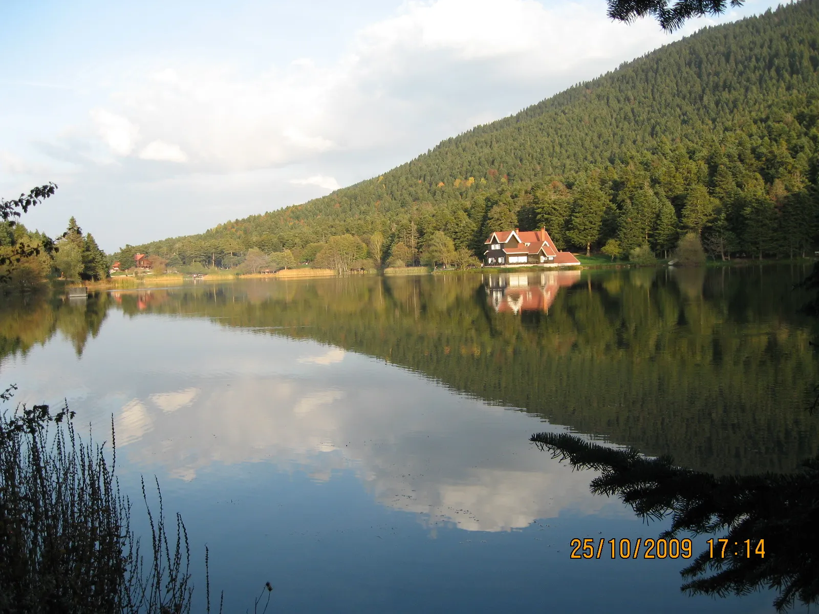 Gölden manzara görünümü (Ekim 2009)