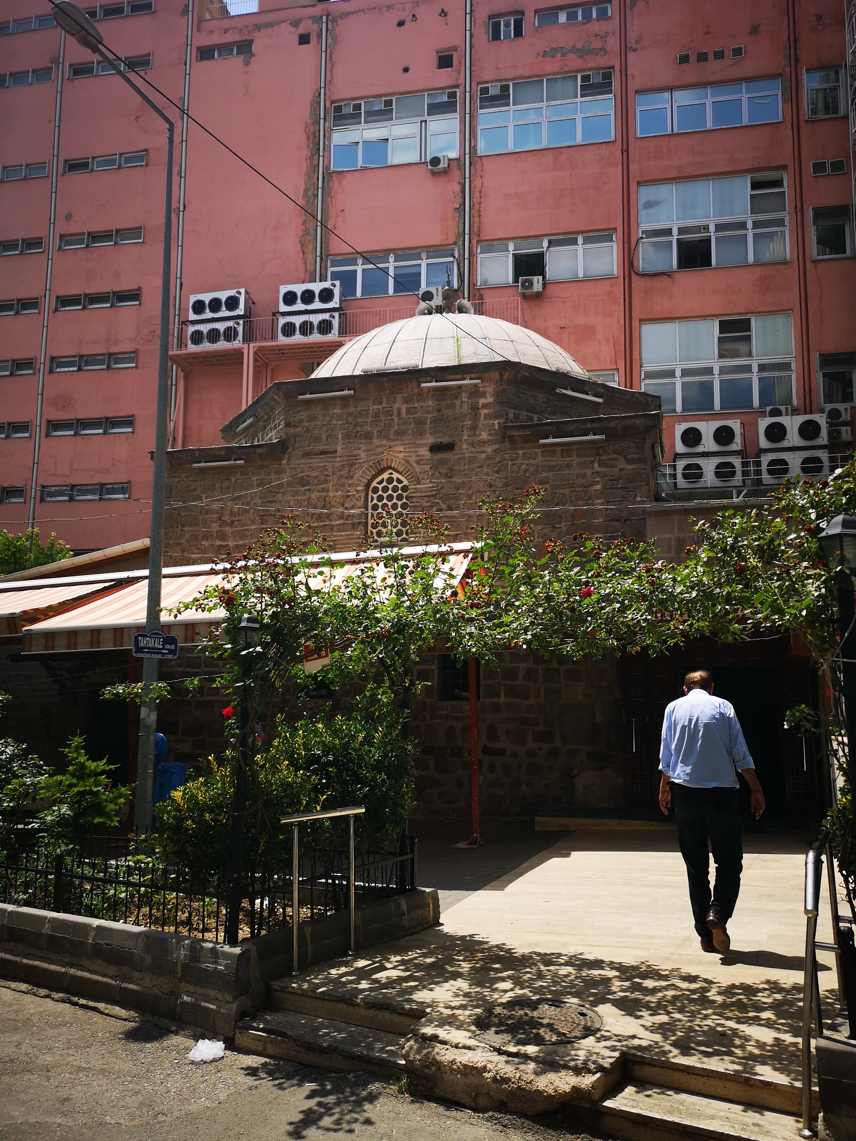 Hallaç Mahmut Mescidi
