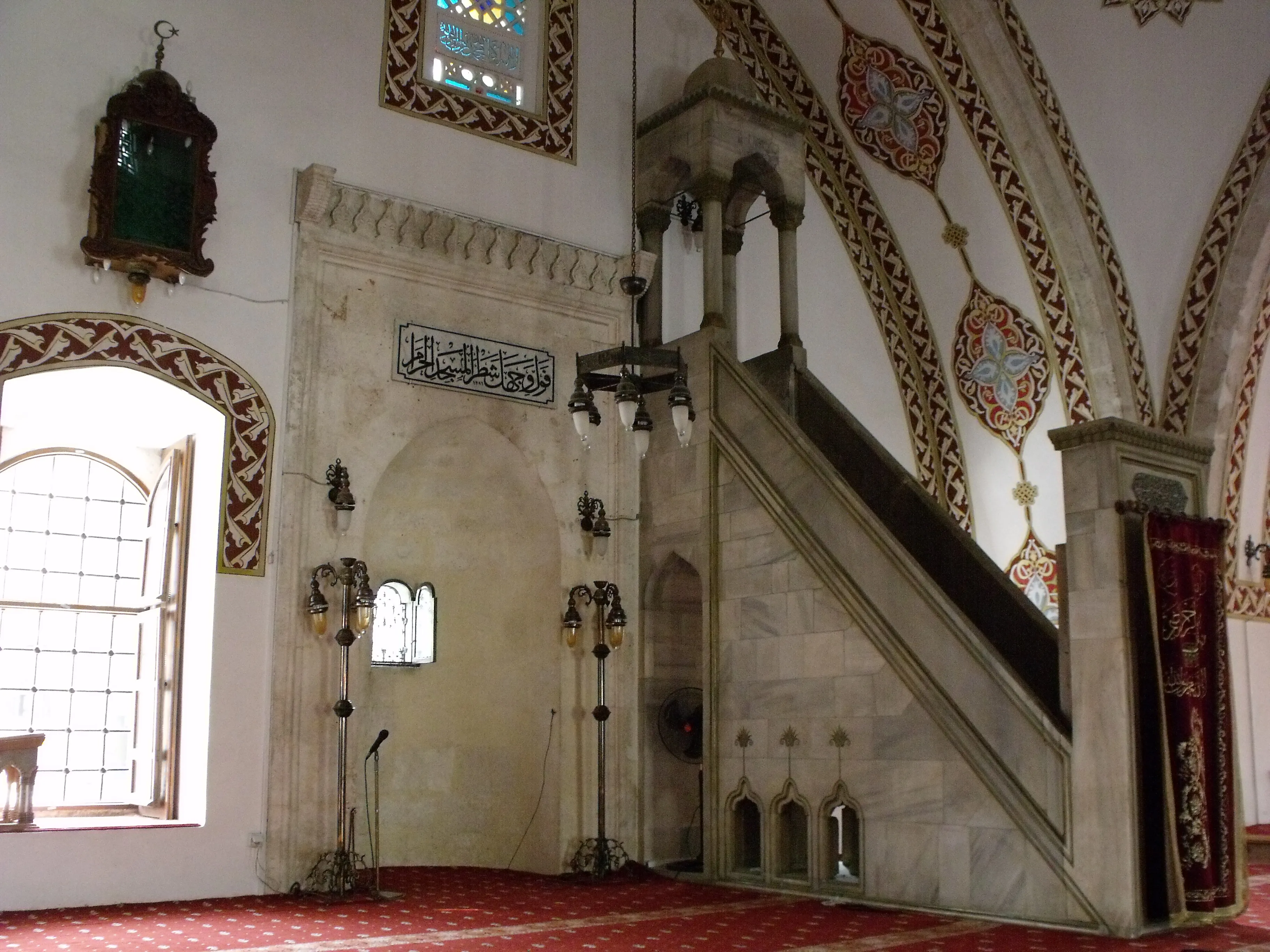 Mihrabı ve minberi, 2011