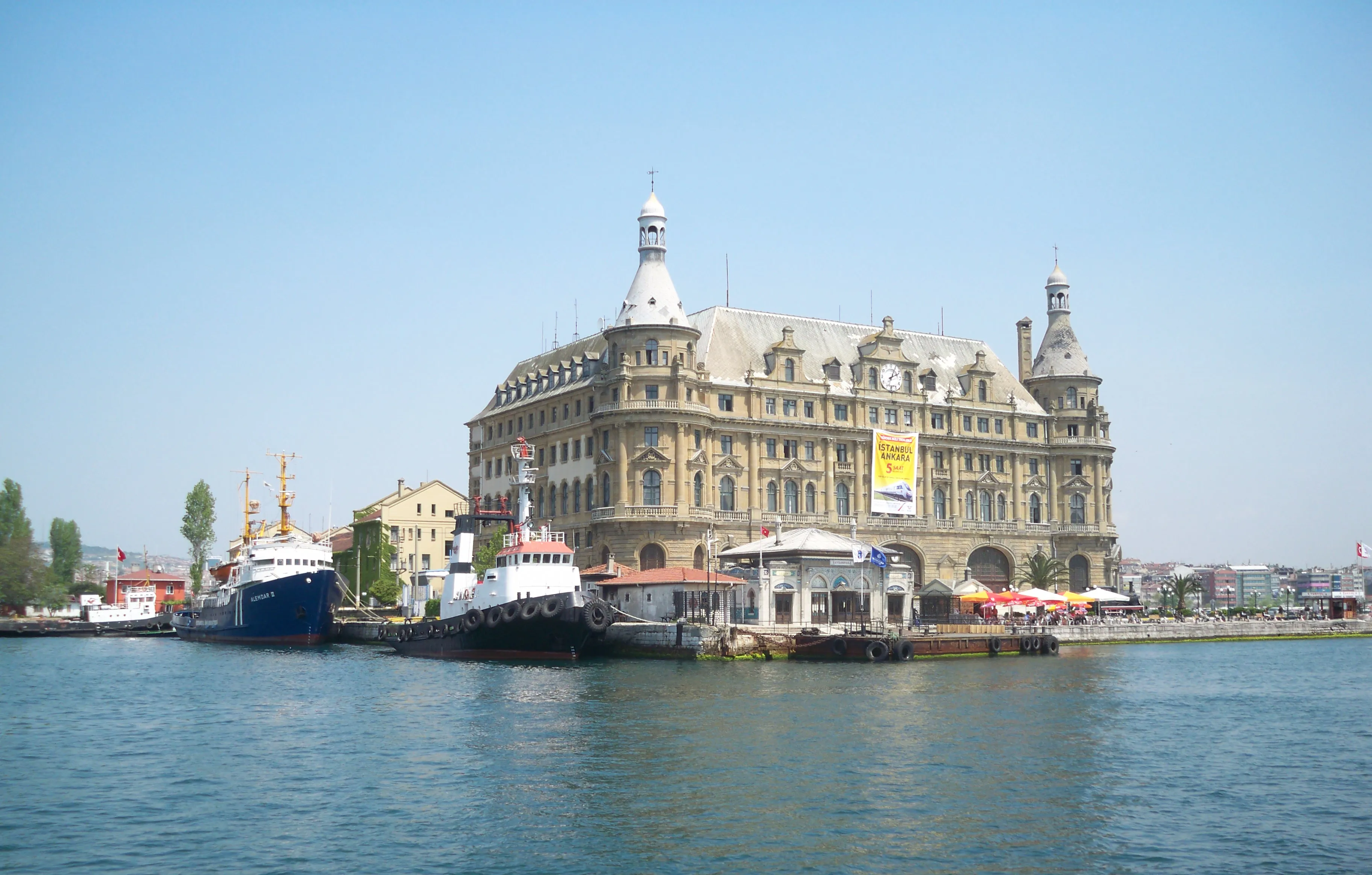 Haydarpaşa Tren İstasyonu