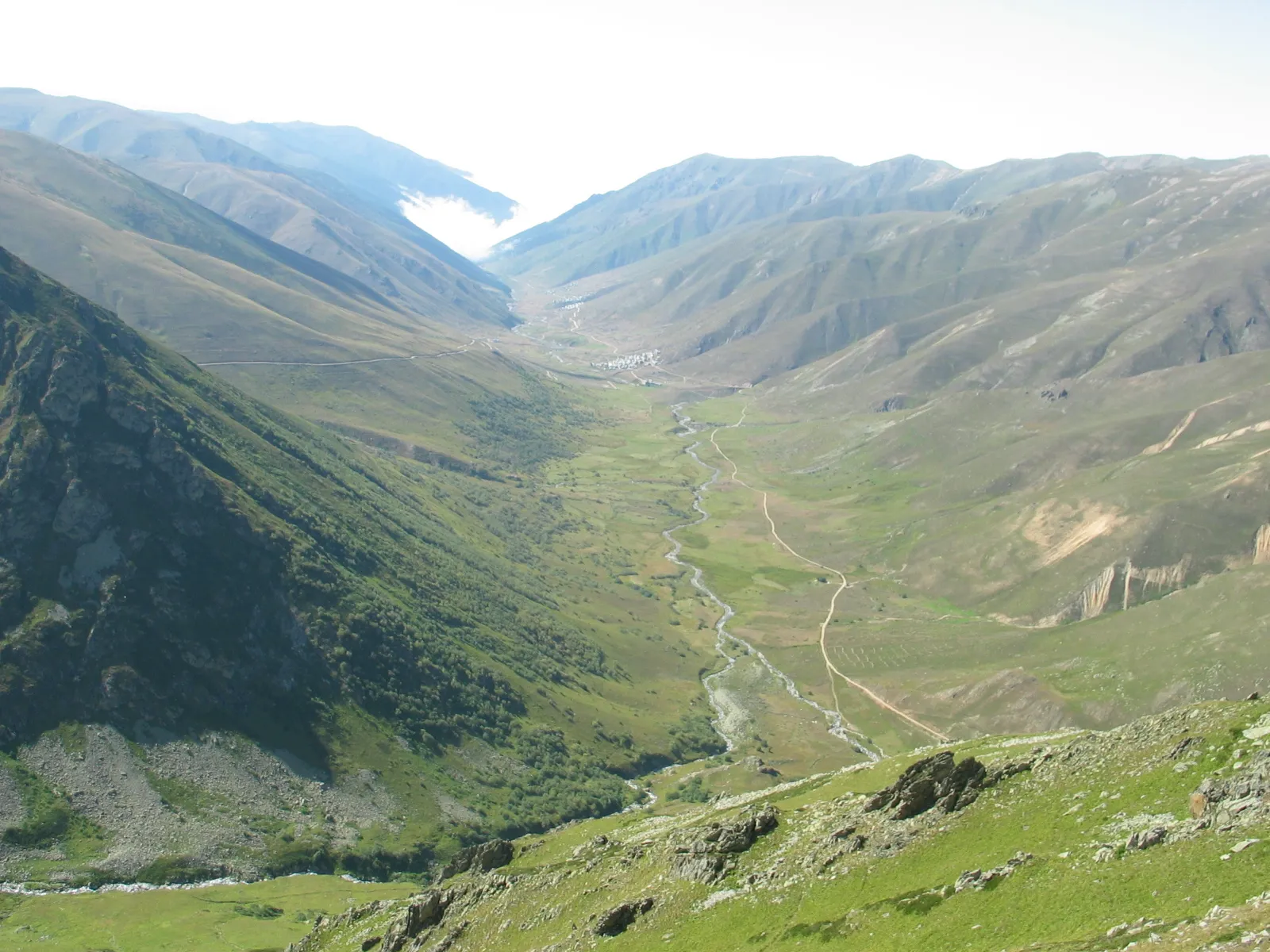 Tepeden Dere