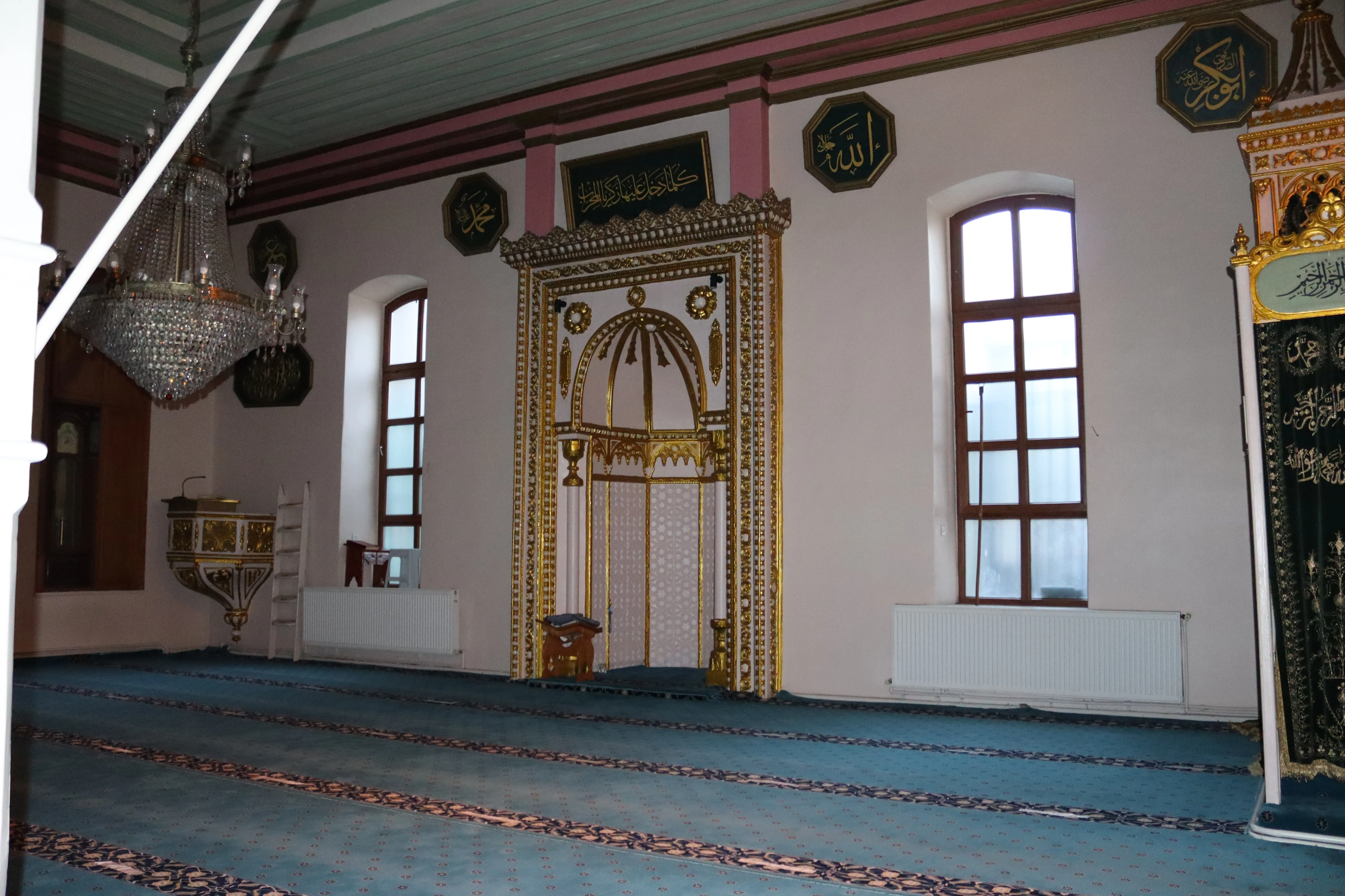 Caminin içeriden görünümü