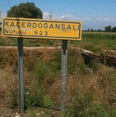 Köyün tabelası