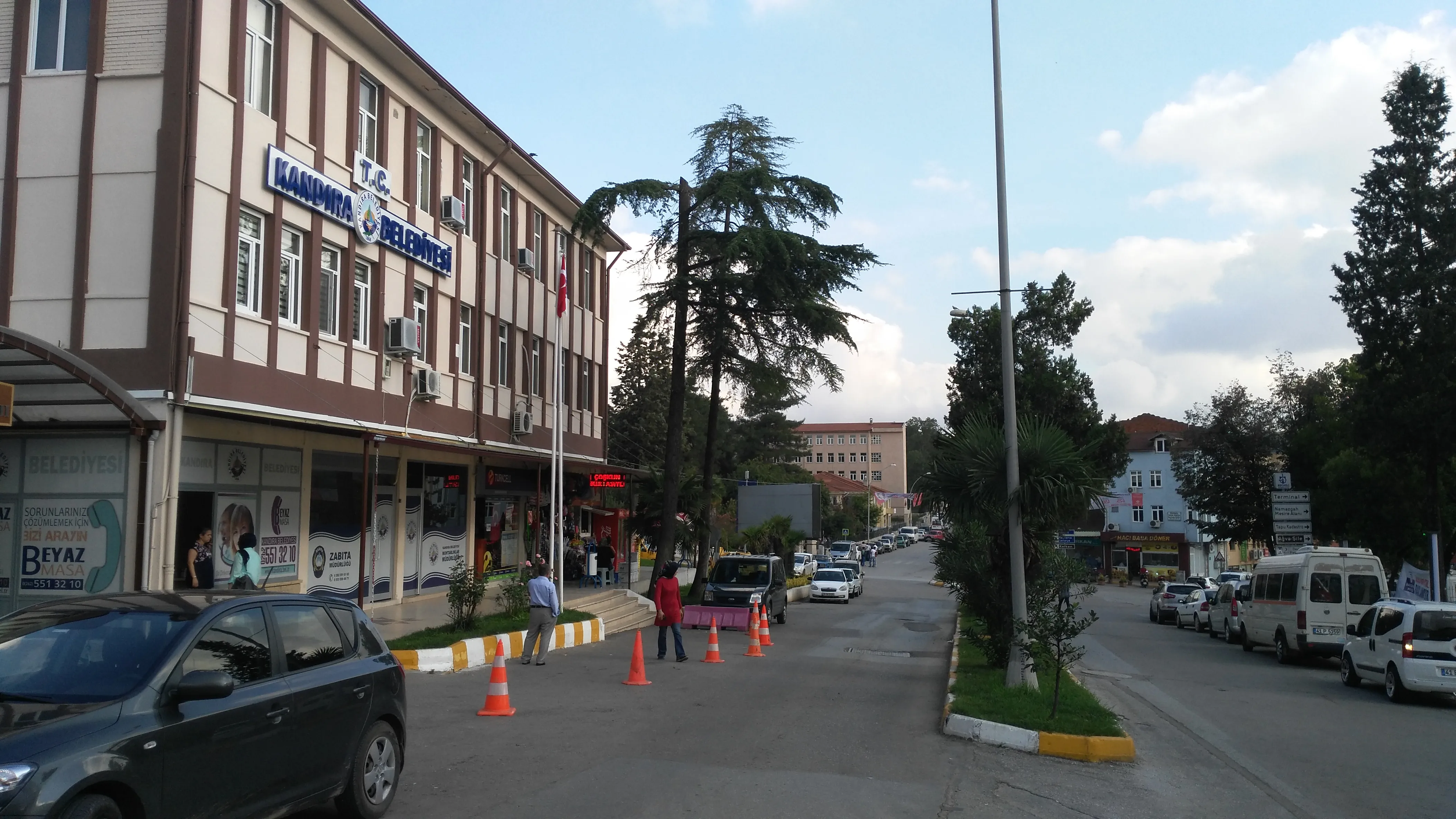 Kandıra merkez, belediye binası