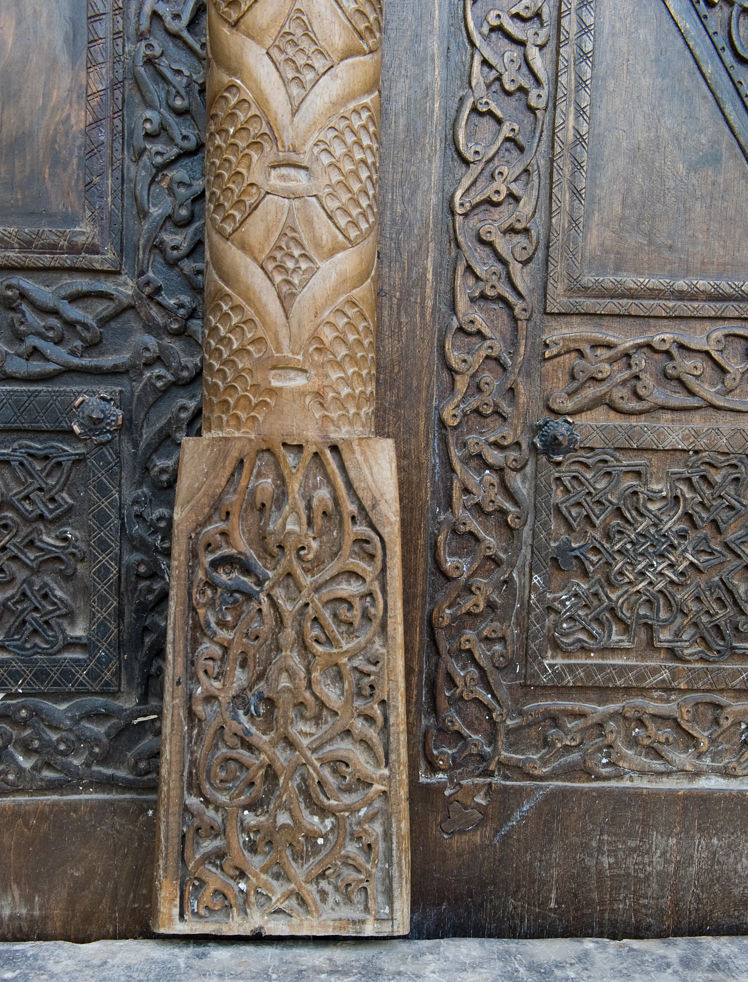 Kasaba, Mahmut Bey Camii giriş kapısı detayı