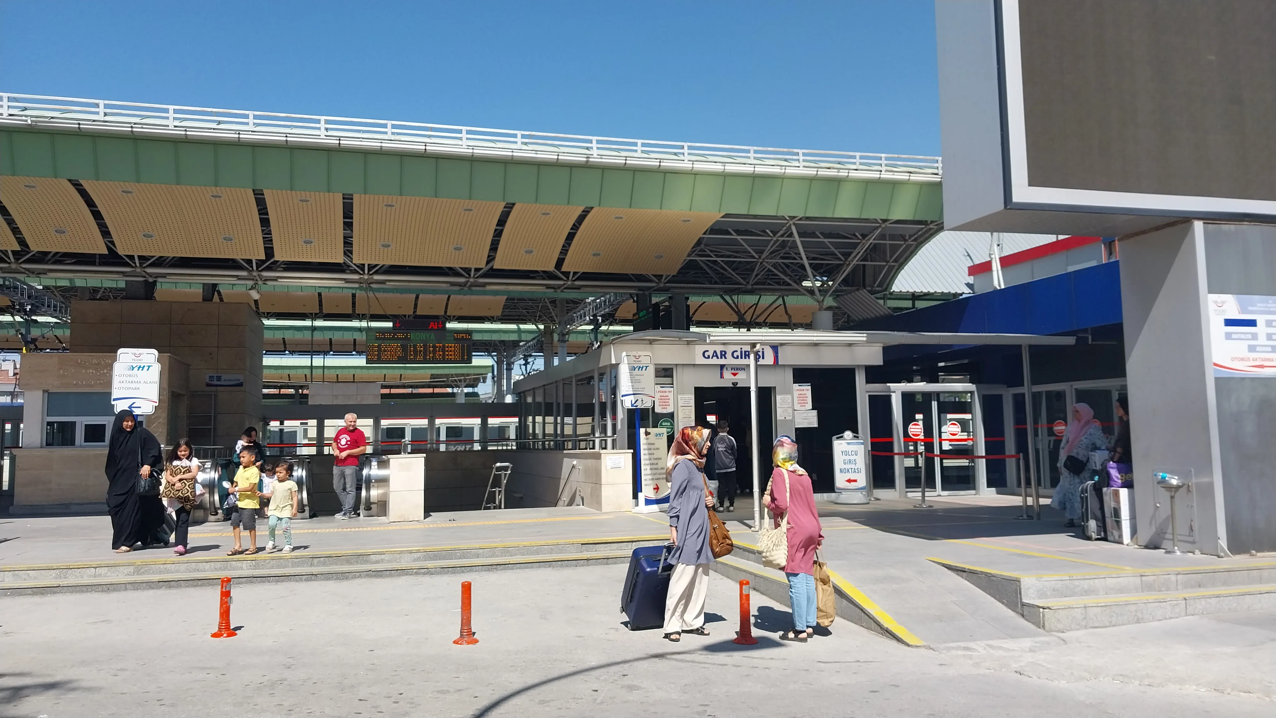 YHT girişi