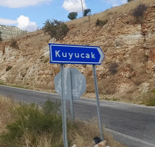 Köyün girişinden bir görünüm