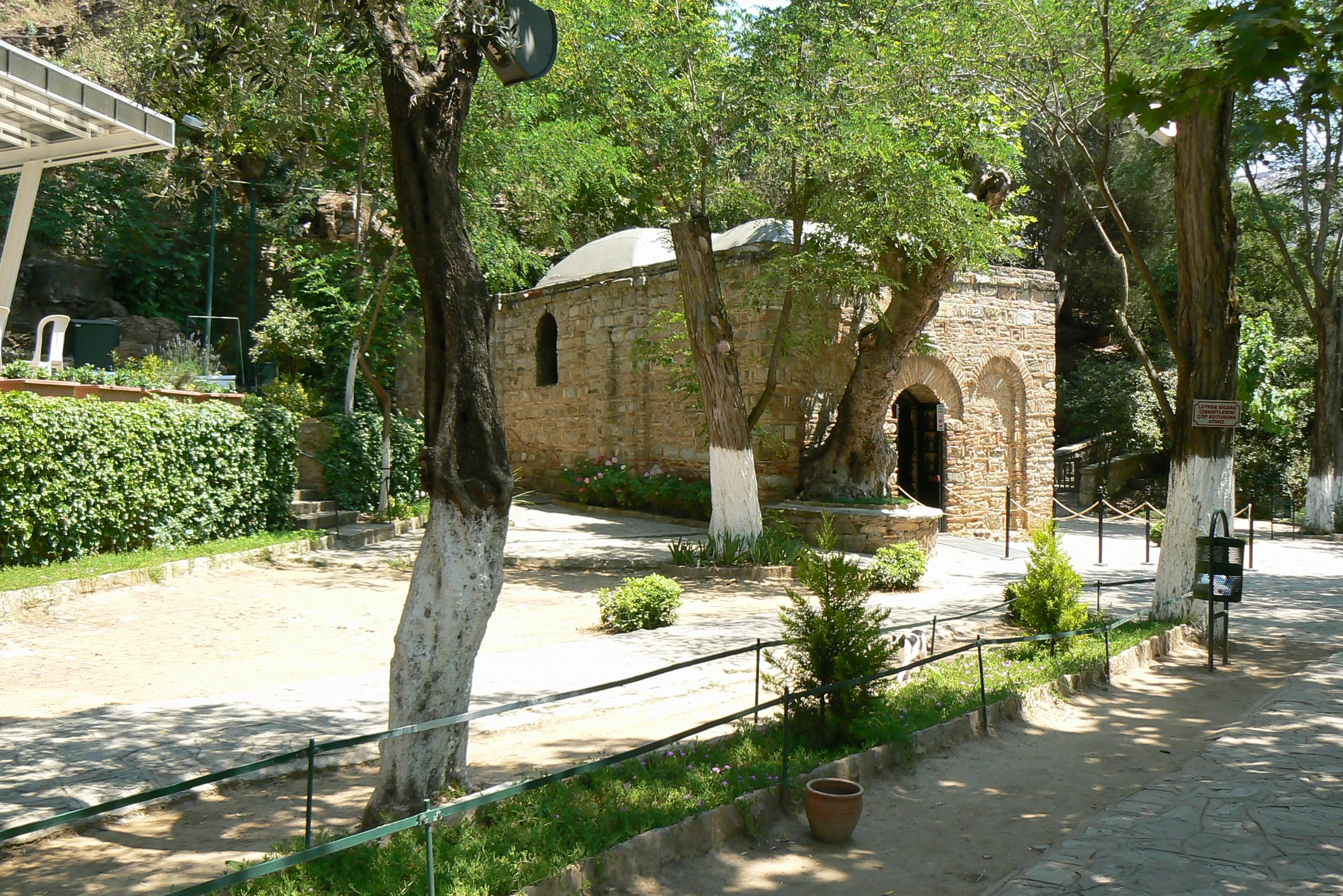 {{{açıklama}}}