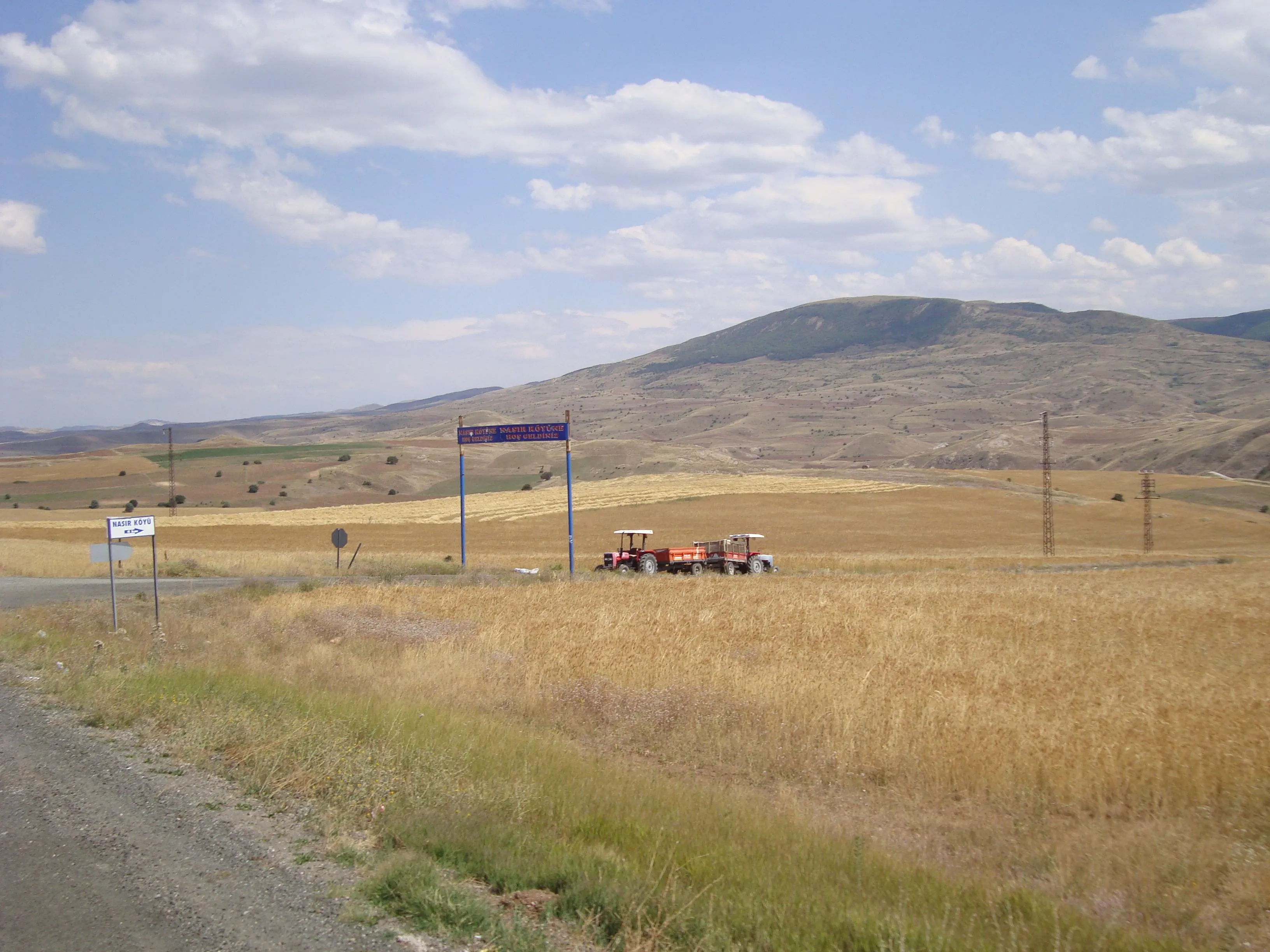 Erzincan-Sivas D200/E88 karayolundan Nasır'a giriş