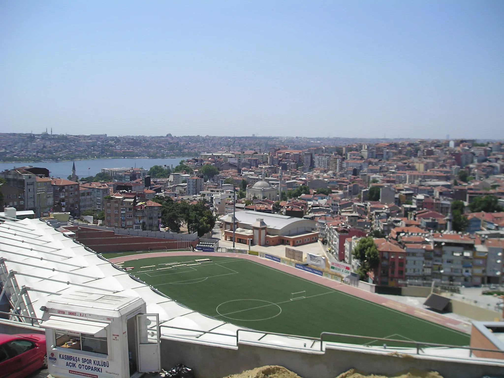 Stadyumun 2006 yılındaki hâli