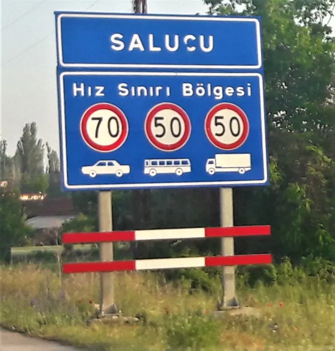 Köyün girişinden bir görünüm