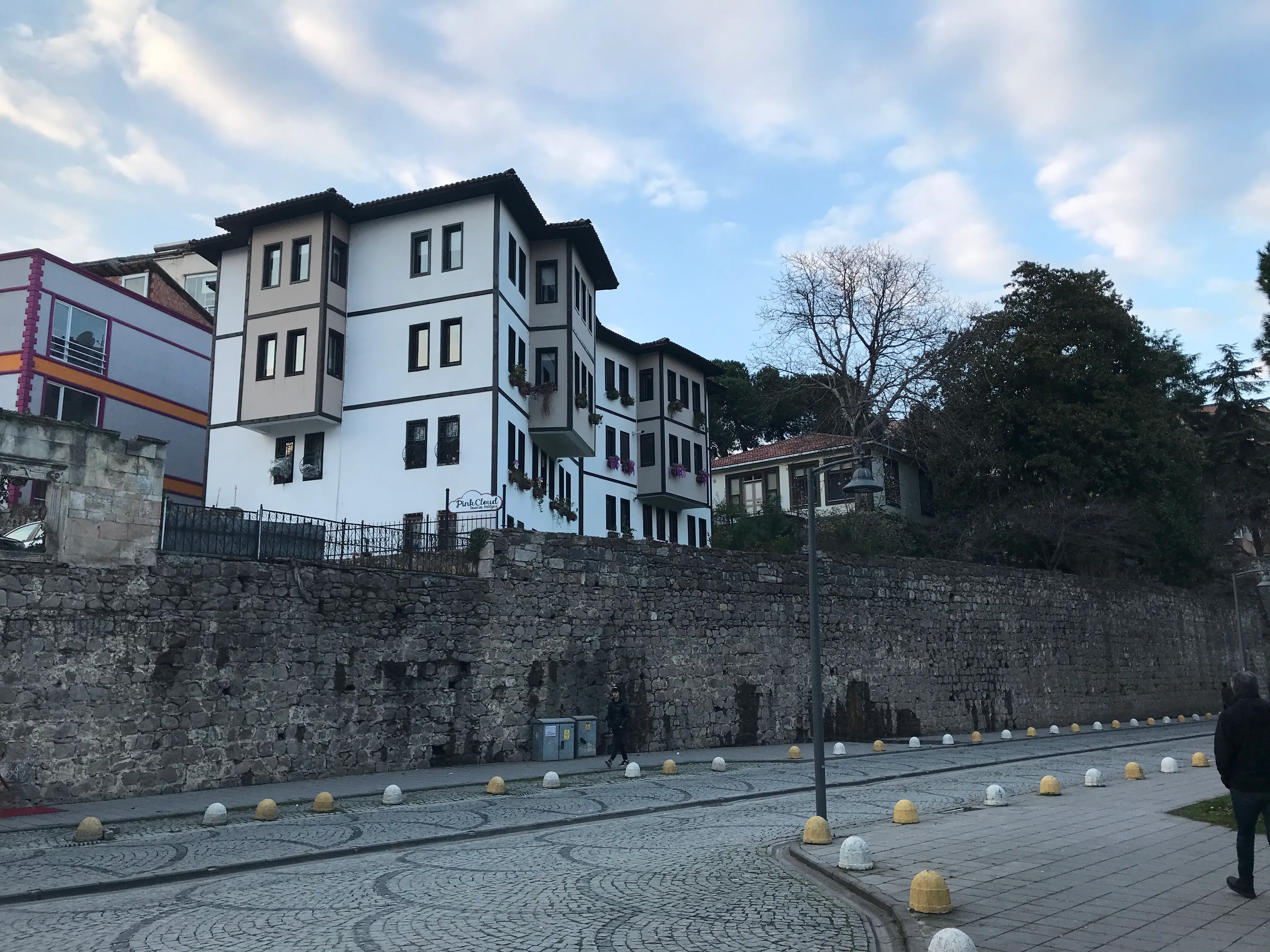 Süleyman Paşa Sarayı'ndan geriye kalan duvarlar, 2023.