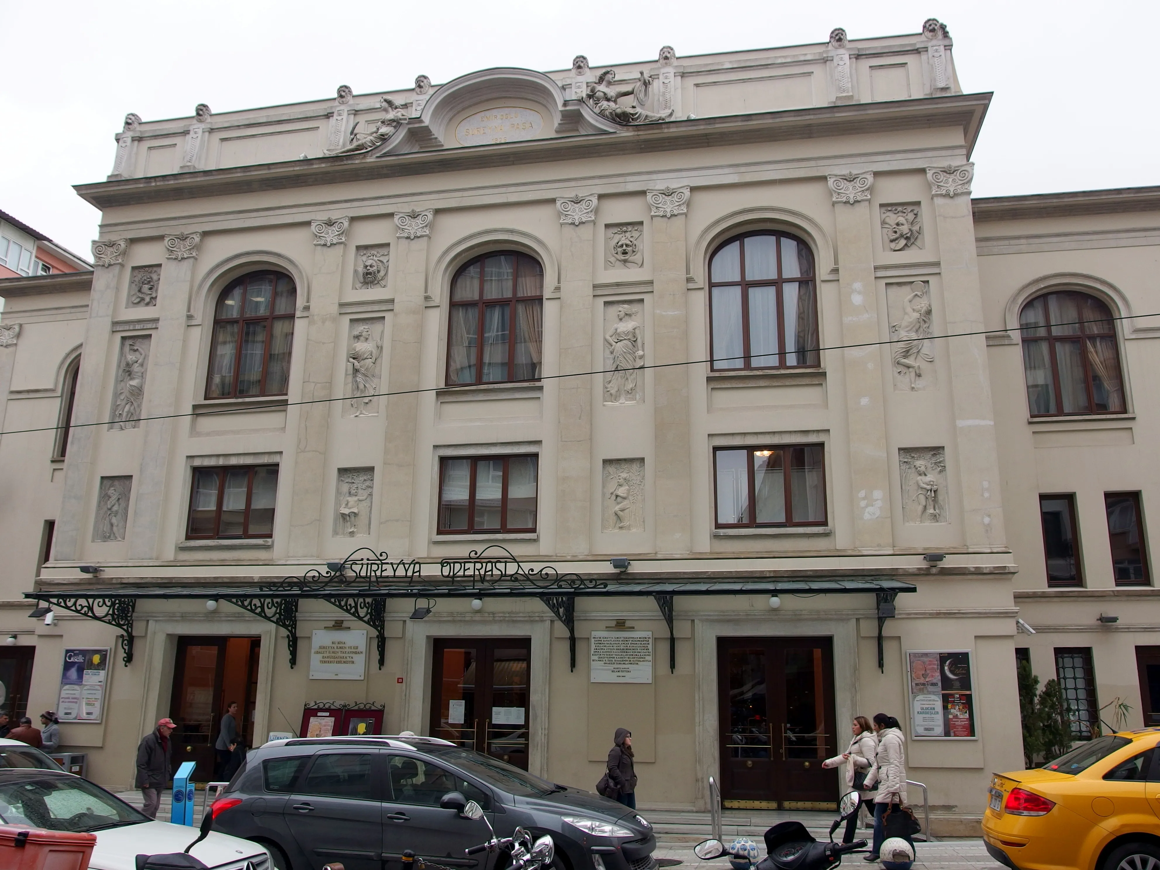Süreyya Operası dış cephe, 2013