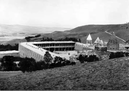 1900