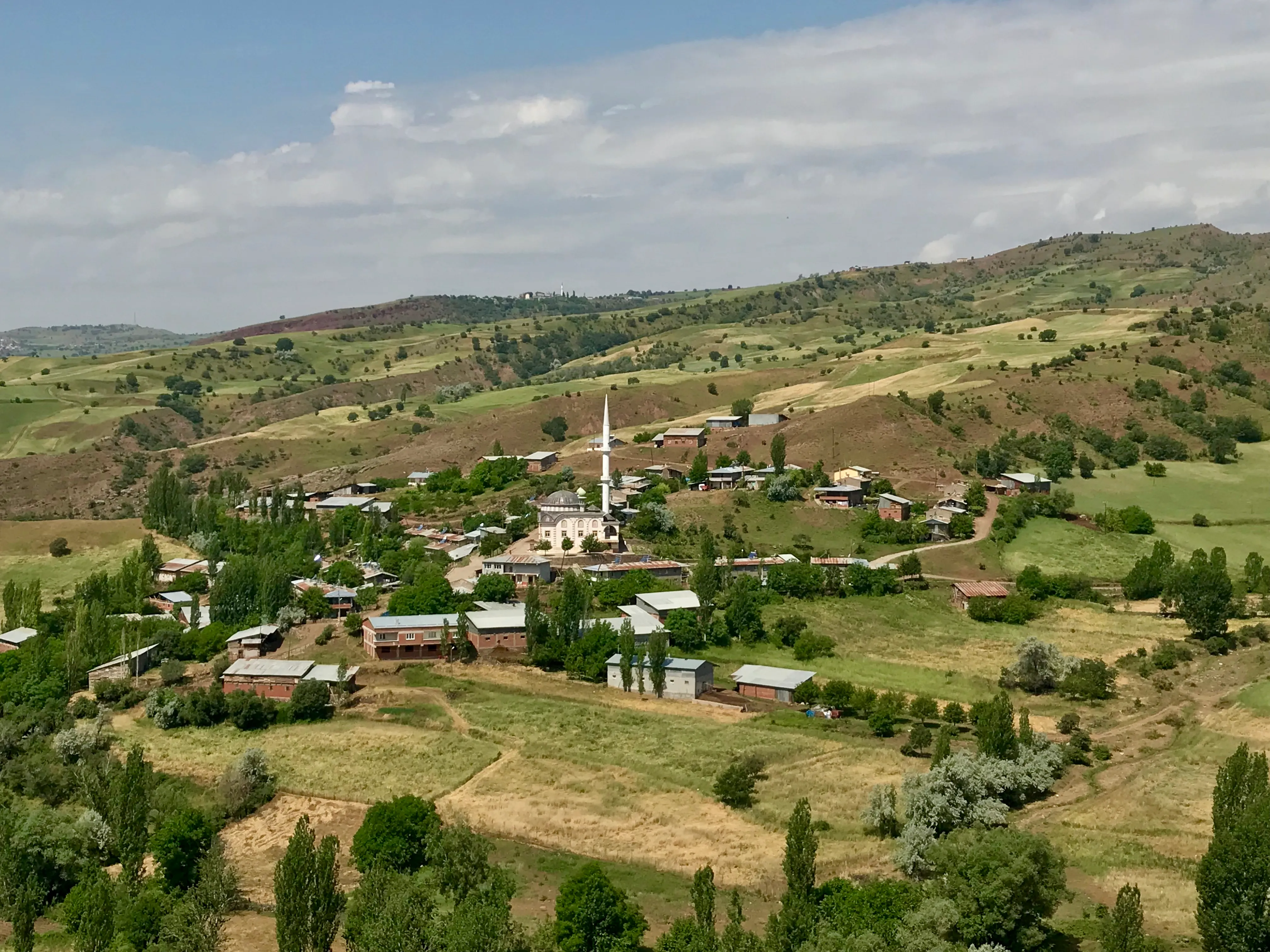 Yedikardeş köyünden bir görünüm