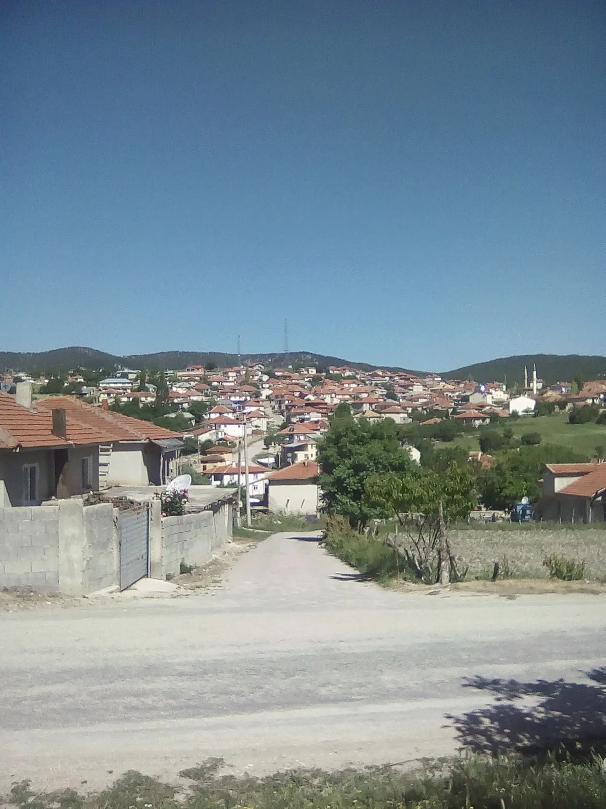 Köyden bir görünüm.
